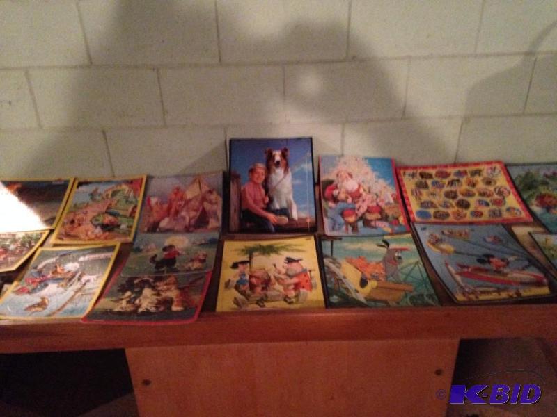 lot 196 image: Antique Childrens Puzzle Lot.  Some a  bit warped and a few pieces are missing