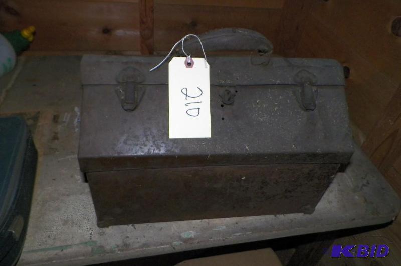lot 210 image: Old Tool Box with Tools
