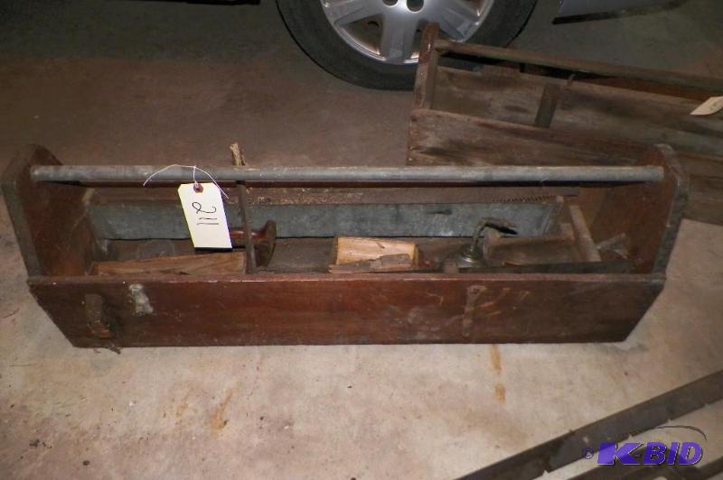 lot 211 image: Antique Carpenters Tool Box with tools