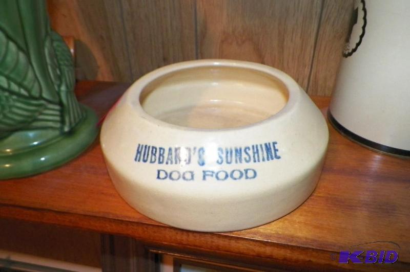 lot 22 image: Hubbards Dog Food Bowl- Has one blue Spot