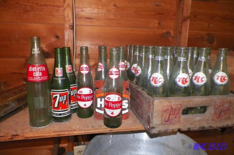 lot 222 image: Collection of Bottles