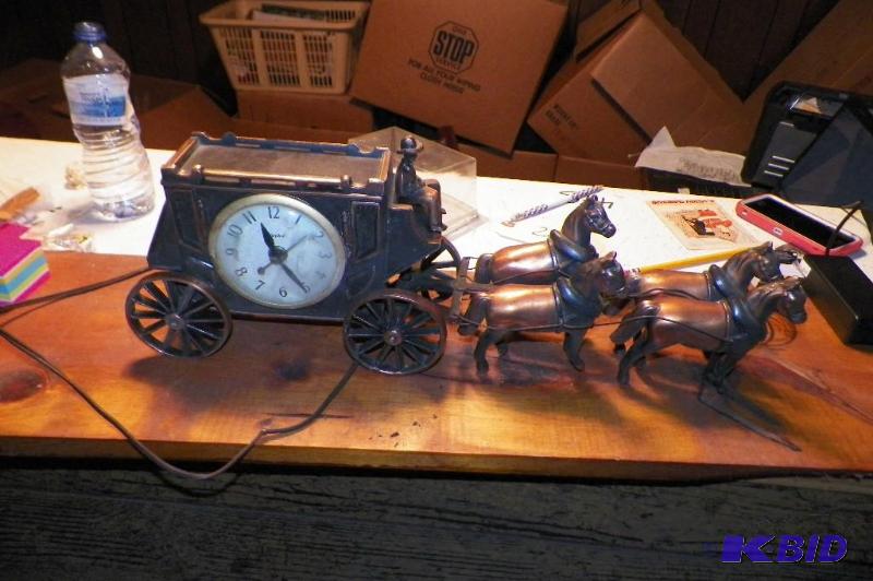 lot 242 image: United Clock on Horse Drawn Carriage