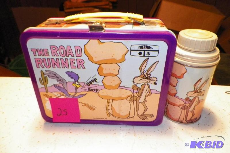 lot 25 image: The Road Runner Lunch Box and Thermos