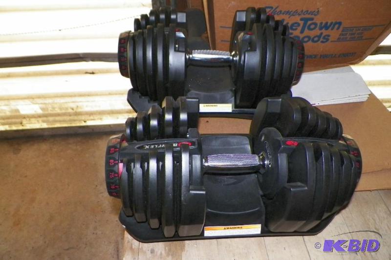 lot 3 image: Bowflex SelectTech 1090 Dumbbell Weight System 10 - 90 pounds
