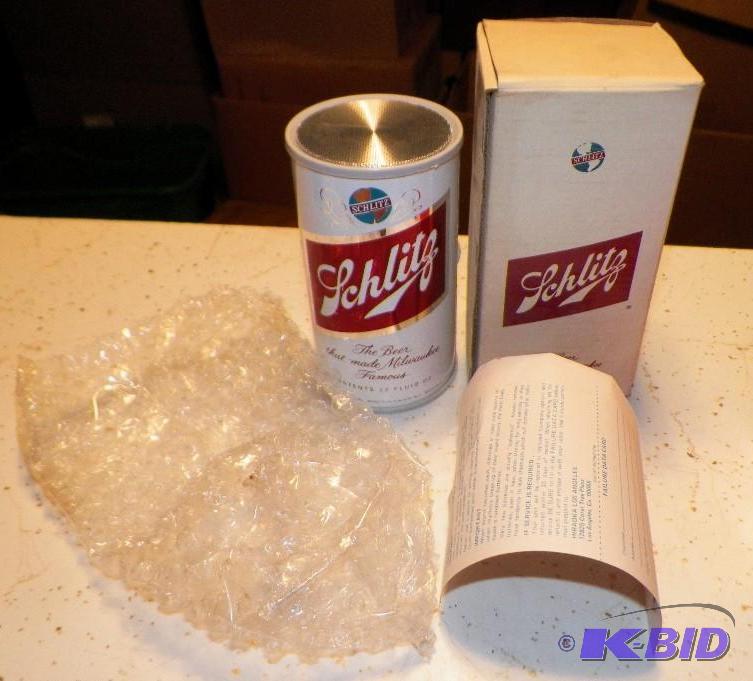lot 42 image: 1970s Schlitz Beer Can Radio