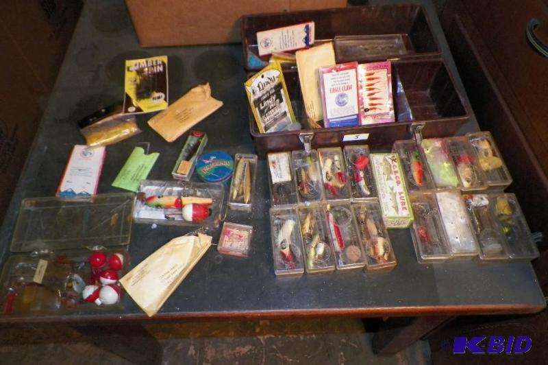 lot 5 image: Antique Fishing Tackle Lot.  Great box filled with lures.