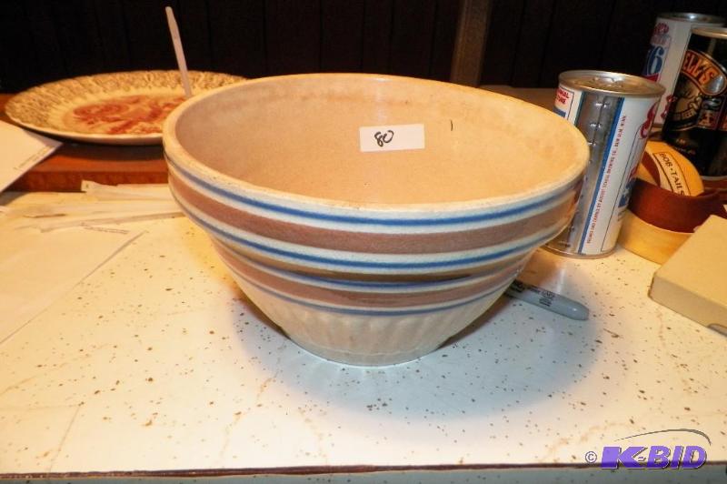 lot 80 image: Antique Banded Bowl