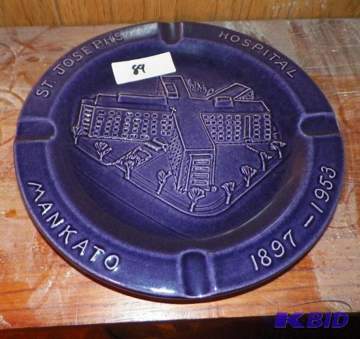 lot 89 image: Red Wing Pottery St. Josephs Hospital Mankato dish
