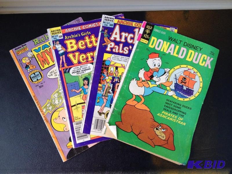 lot 12 image: Vintage Comic Books