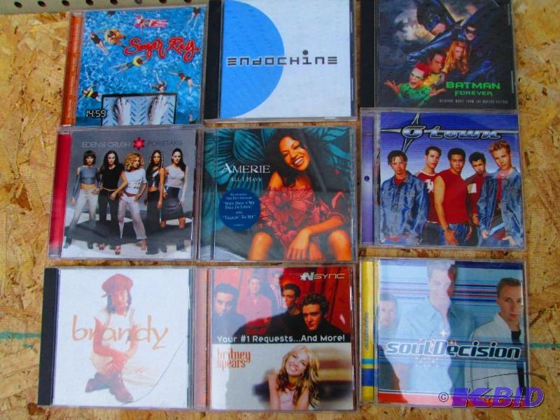 Various music CDs...