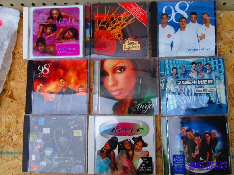 Various music CDs...