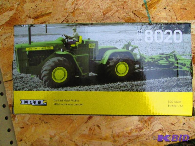 Ertl 1961 8020 John Deere die cast tractor mo...