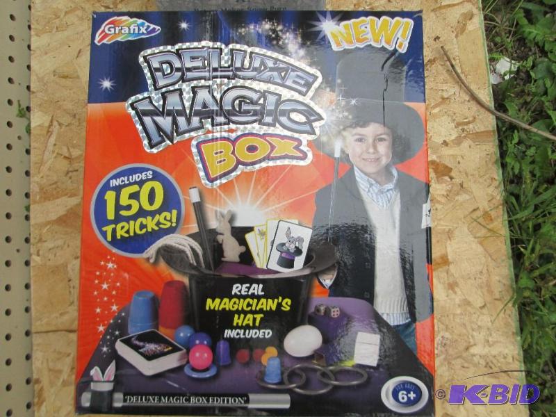 Deluxe magic box, new set of tricks...