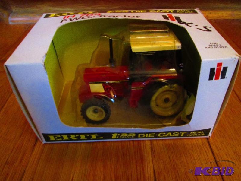 Ertl 132 scale die cast IH 784 FWDTractor...