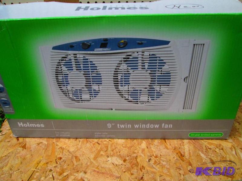 New Holmes 9&quot twin window fan with vario...