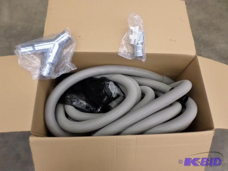 lot 28 image: Box Lot Of Commercial Cleaning Equipment Hose...