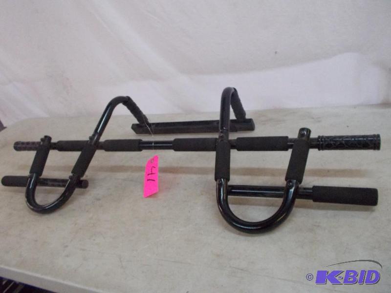 Pull-Up Bar