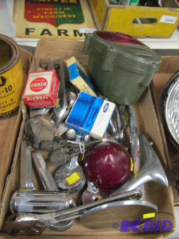 lot 16 image: Lot of Vintage Automobile items