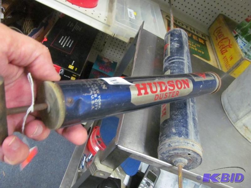 lot 8 image: Lot of 2 Vintage Hudson Sprayers