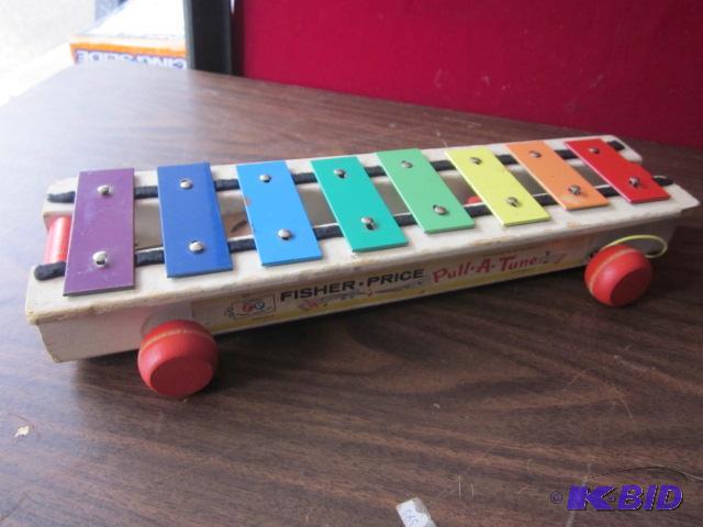 Vintage 1964 all wood Fisher Price Pull A Tun...