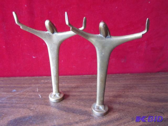 Pair of 5 inch solid brass Jesus figurines, m...