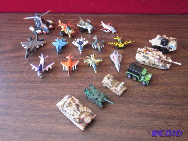 Large lot of vintage airplanes, tanks, and mi...