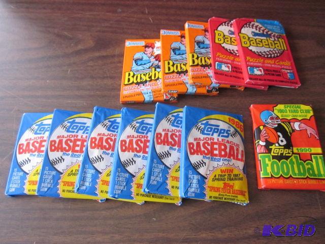 Lot of (12) vintage unopened packs of Basebal...