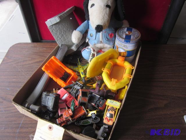 Large lot of vintage mixed toys.&nbsp...