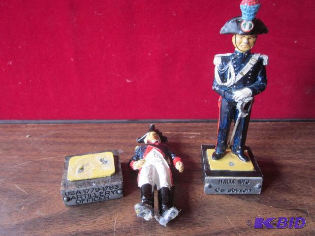 Pair of vintage cast metal Artillery Soldiers...