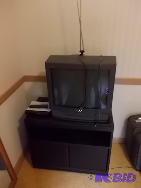 lot 16 image: Sony 20" TV With&nbspRemote,&nbspInsig...
