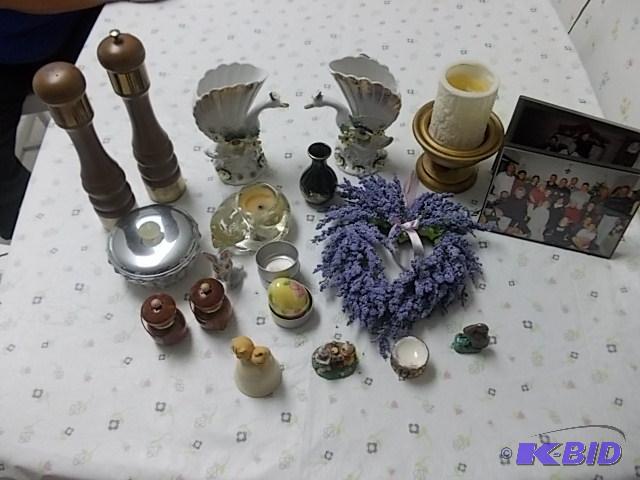 lot 59 image: Pair Of Swan Vases, Salt & Peppers, Other...