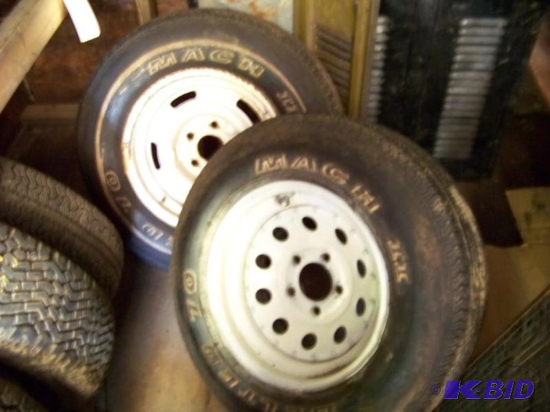 lot 49 image: 6 assorted tires and rims