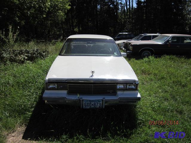 lot 6 image: 1986 Cadillac