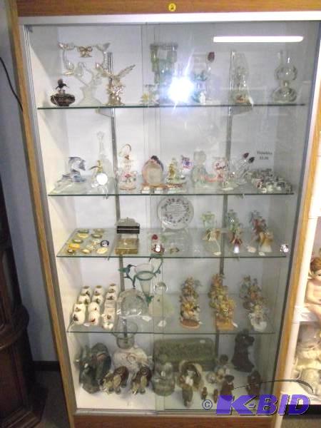 Large Quantity Of GiftDisplay Pieces   Biddi...