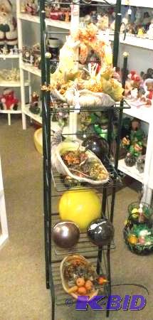 Large Quantity Of GiftDisplay Pieces   This ...