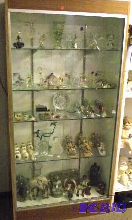 Display Case   Approximately 72&quot Tall x ...