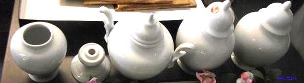 (5) Gift Pieces Display Items...
