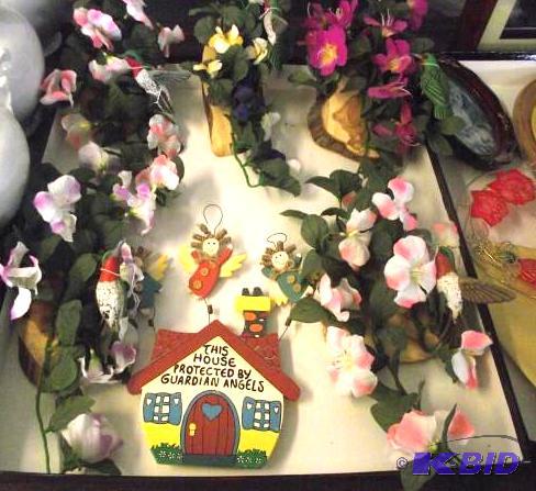 Box Full Of Gift Pieces Display Items...