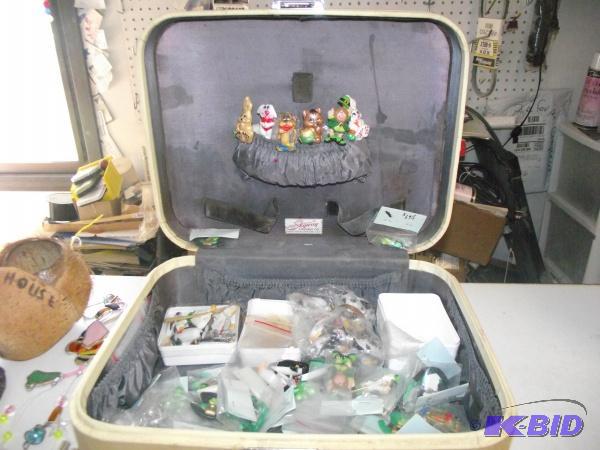 Large Quantity of Gift Pieces Display Items ...