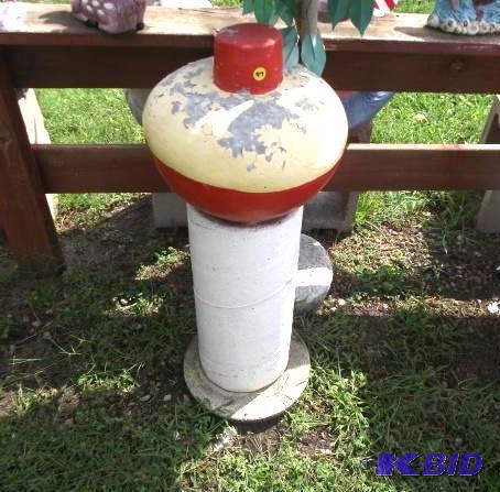 30&quot Lawn Ornament   Painted but flaking ...