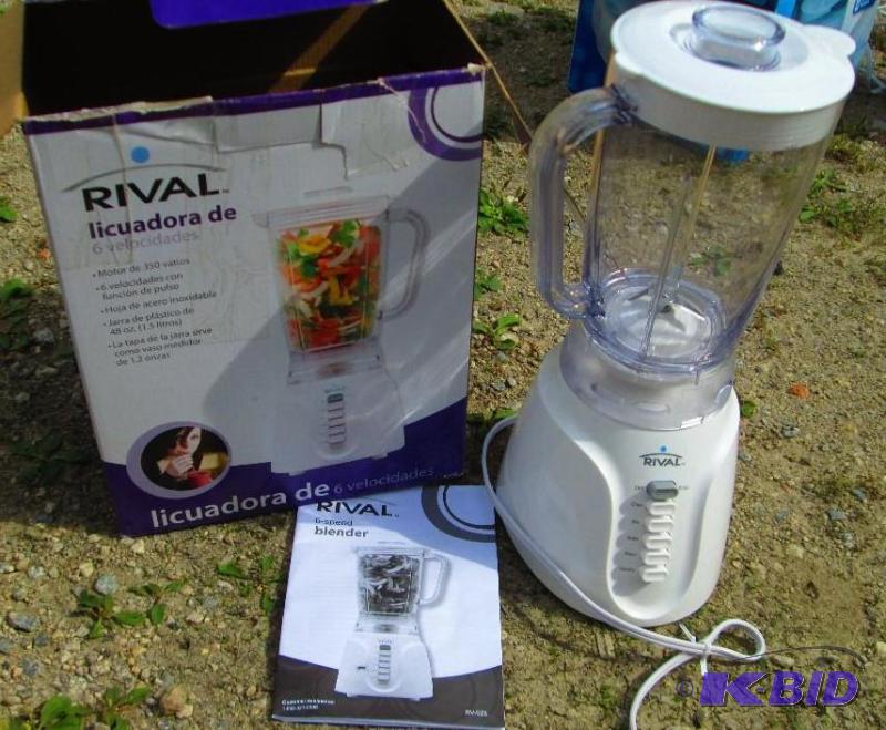 Rival 6- speed blender, bottom is cracked see...