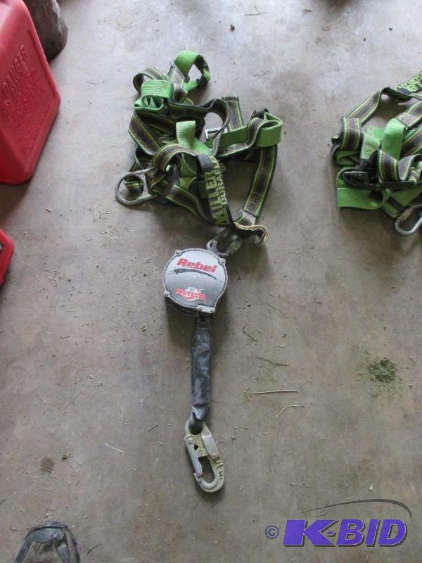 lot 109 image: Miller harness with fall retractor. Good cond...