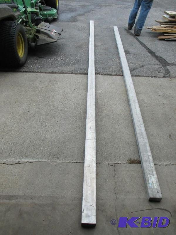 lot 114 image: 16 long aluminum concrete screed bar...