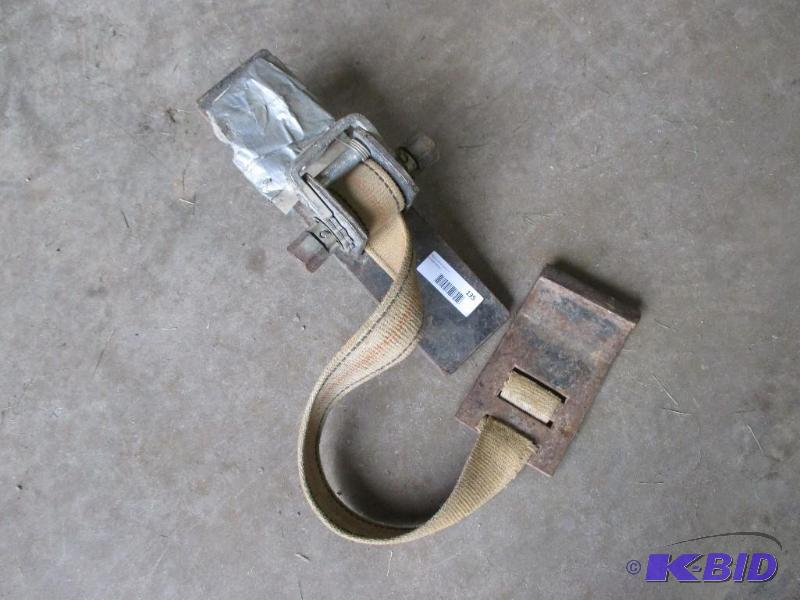 lot 135 image: Skidloader track installer ratchet...