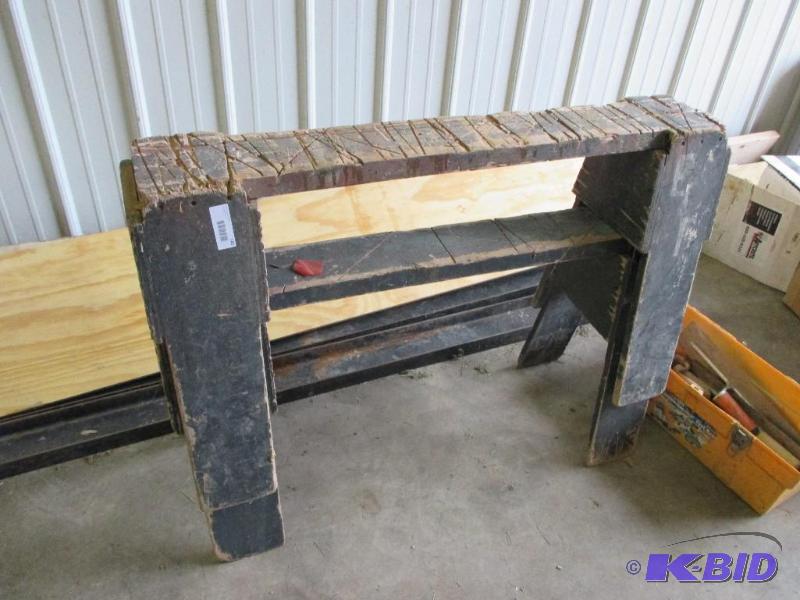 lot 140 image: 2 sawhorses...