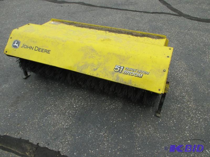 lot 169 image: JD 455 sweeper, very good condition....