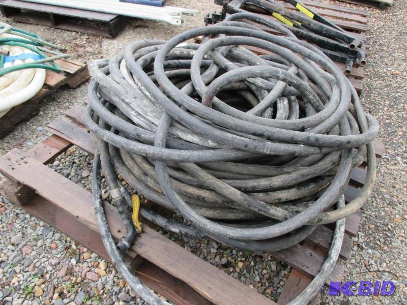 lot 27 image: Pallet of hoses...