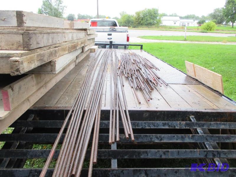 lot 59 image: Large pile of misc rebar pieces...