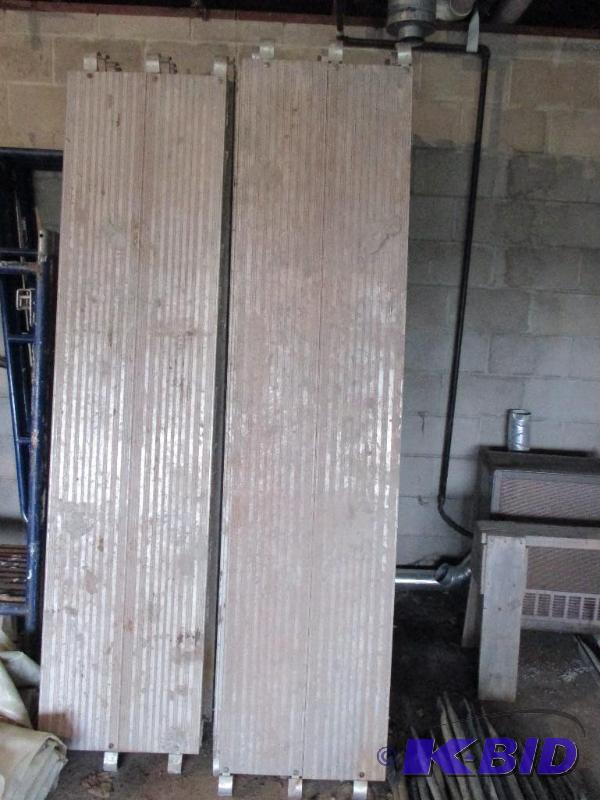 lot 81 image: All aluminum scaffolding Plank...