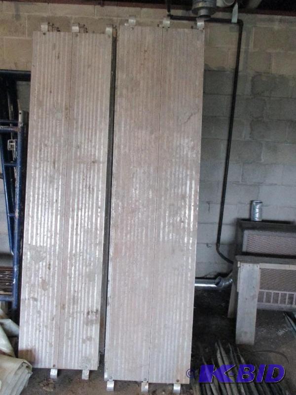 lot 82 image: All aluminum scaffolding Plank...
